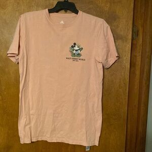 Walt Disney T-shirt size small